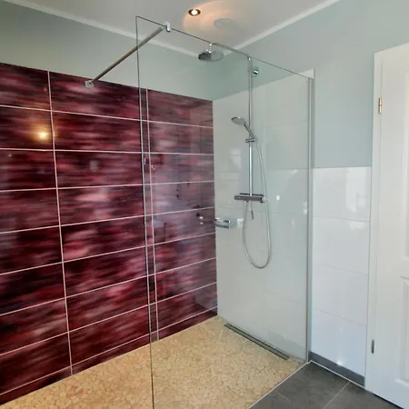 Wohlfuehl-Villa Mia Goehren-Lebbin